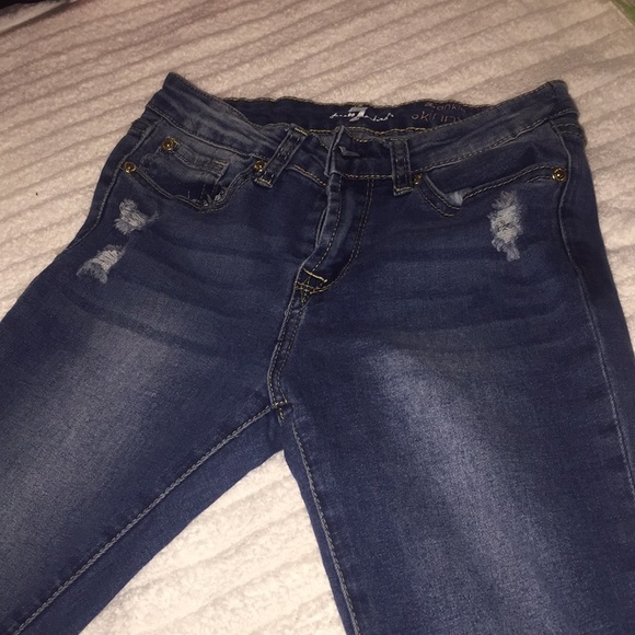 7 For All Mankind girl skinny crop jeans! - Picture 2 of 4